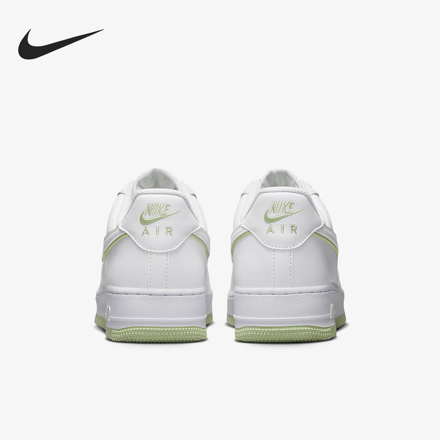 耐克男士耐磨运动板鞋