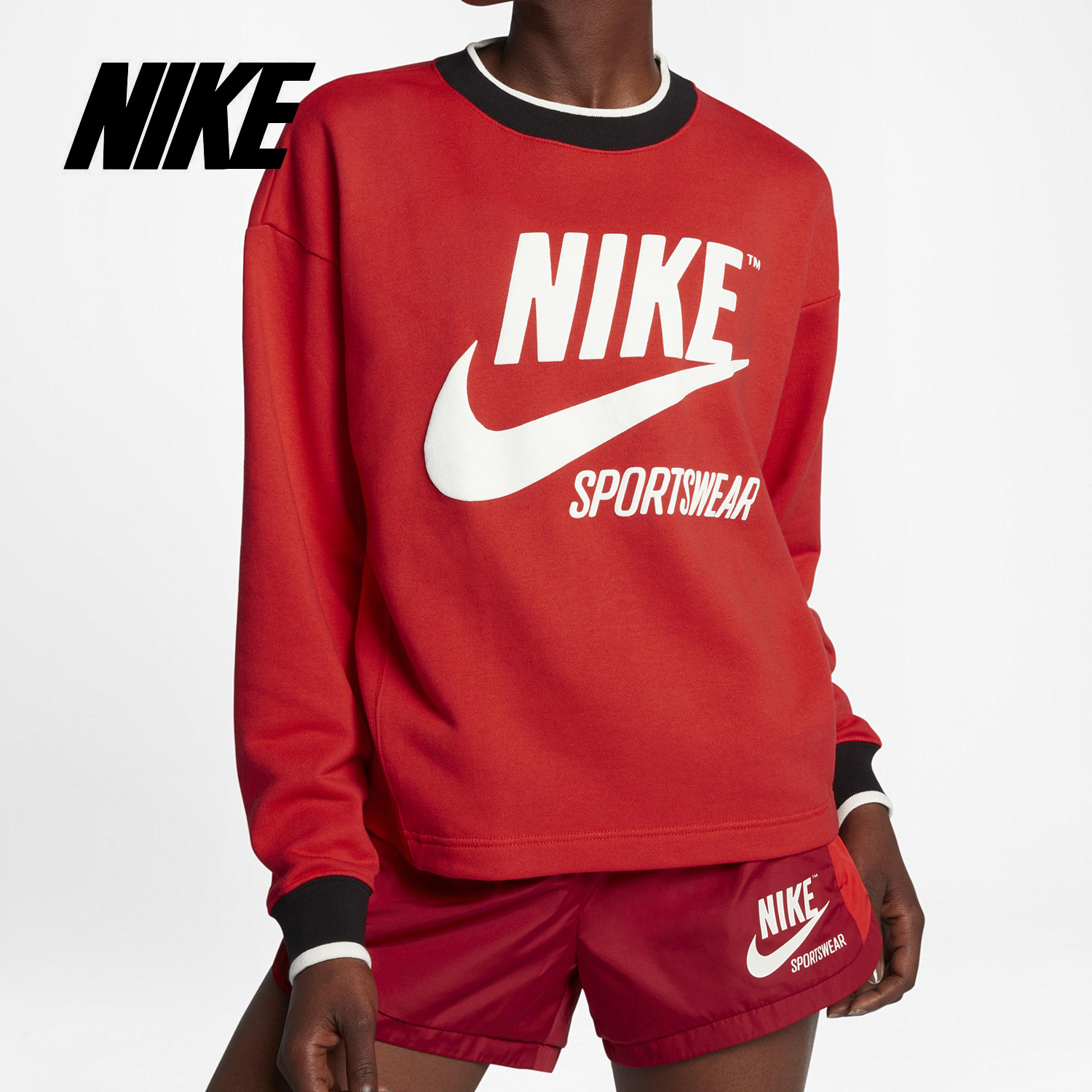 Nike耐克正品女装新款宽松圆领运动休闲卫衣套头衫上衣857089-010