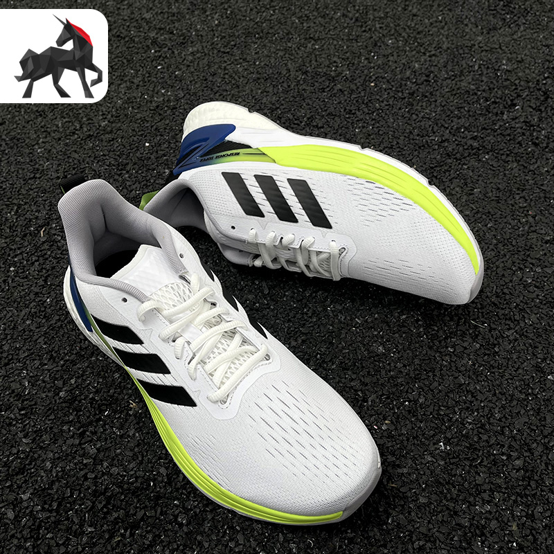 阿迪达斯男女跑步鞋FX4832