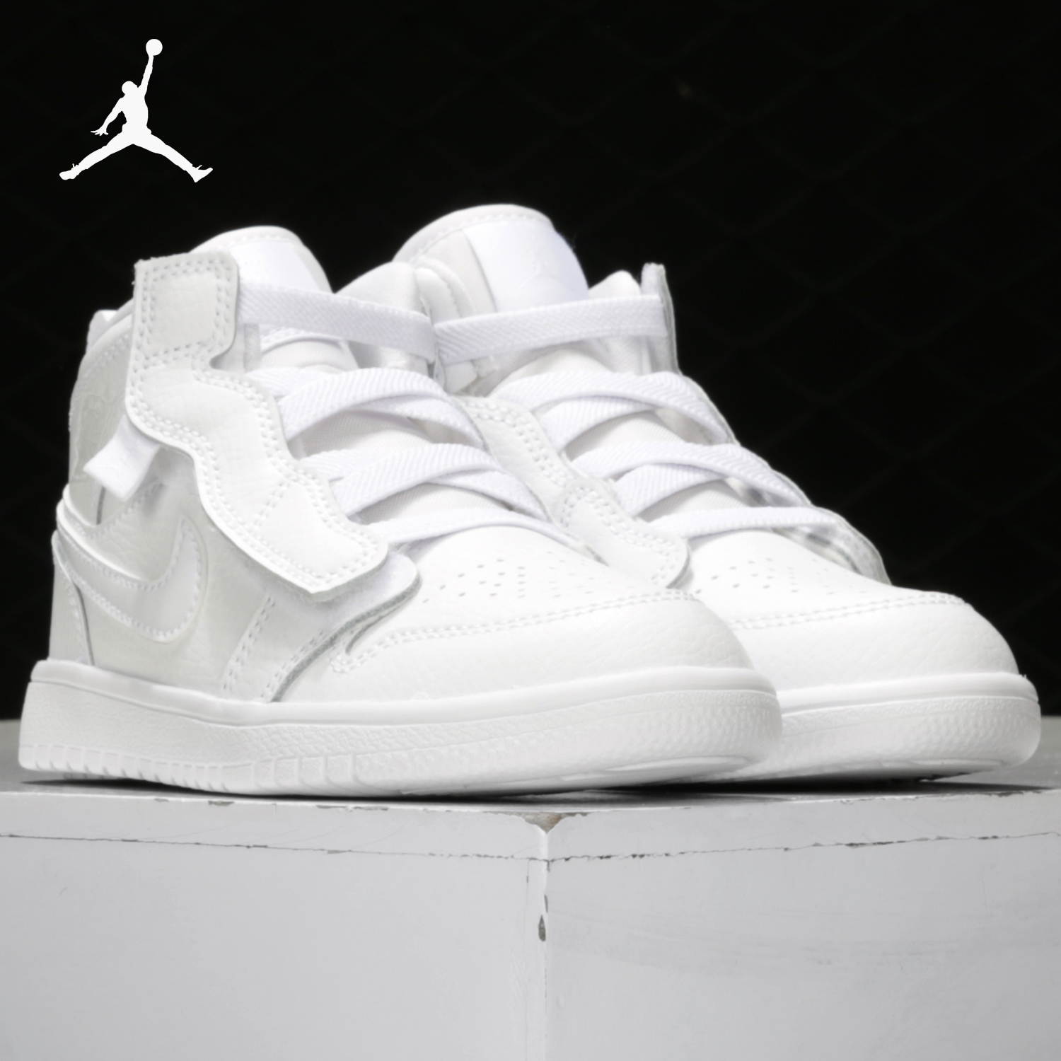 Nike/耐克正品JORDAN 1 MID ALT (PS) AJ1 儿童运动板鞋 AR6351