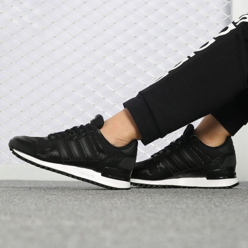 Adidas/阿迪达斯正品三叶草女新款运动复刻休闲板鞋BA9981