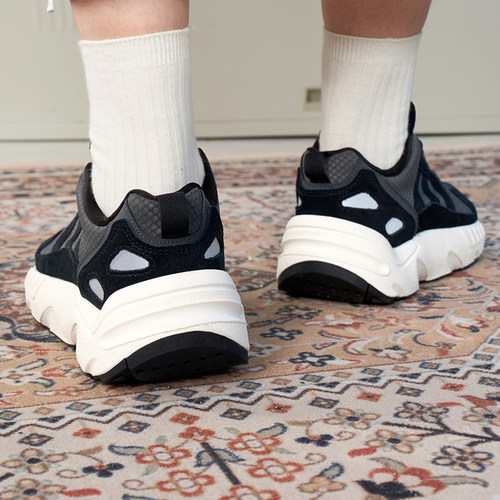 Adidas/阿迪达斯男女款跑步鞋