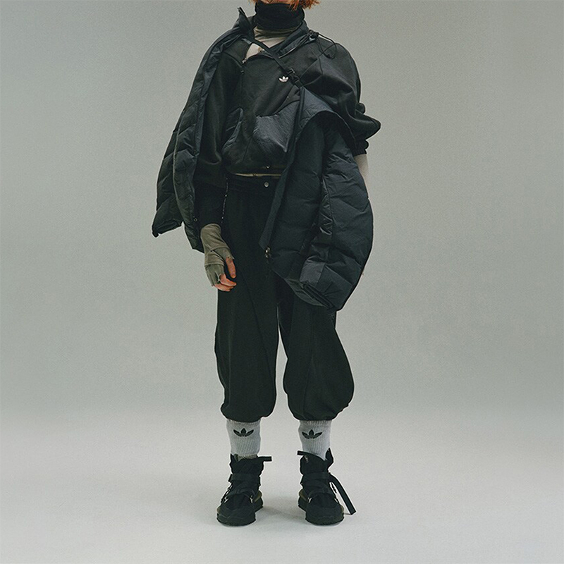 Adidas/阿迪达斯正品三叶草联名轨界裹茧式男女羽绒服IX4343