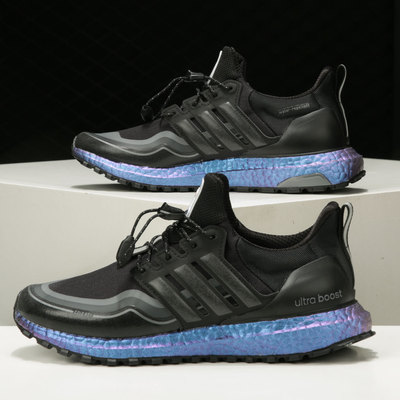 阿迪达斯男女跑步运动鞋