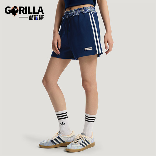 Adidas/阿迪达斯正品三叶草女士运动针织休闲格纹拼接短裤KU9394