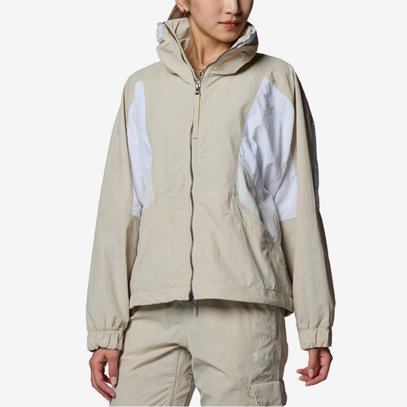 UA/安德玛正品新款女士褶皱梭织训练宽松户外夹克外套1388065-280