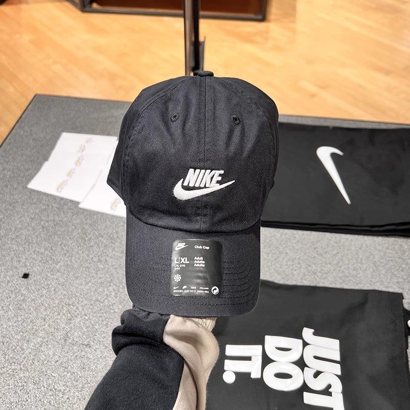 Nike耐克男女帽子秋季新款棒球帽遮阳帽软顶运动黑色鸭舌帽AO8662