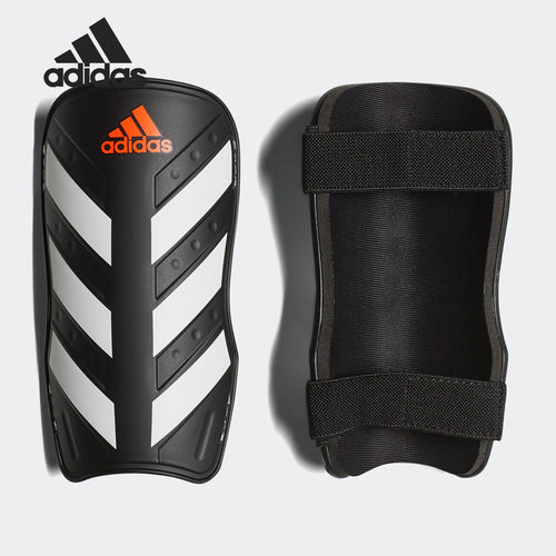 adidas正品夏季足球cw5559护腿板