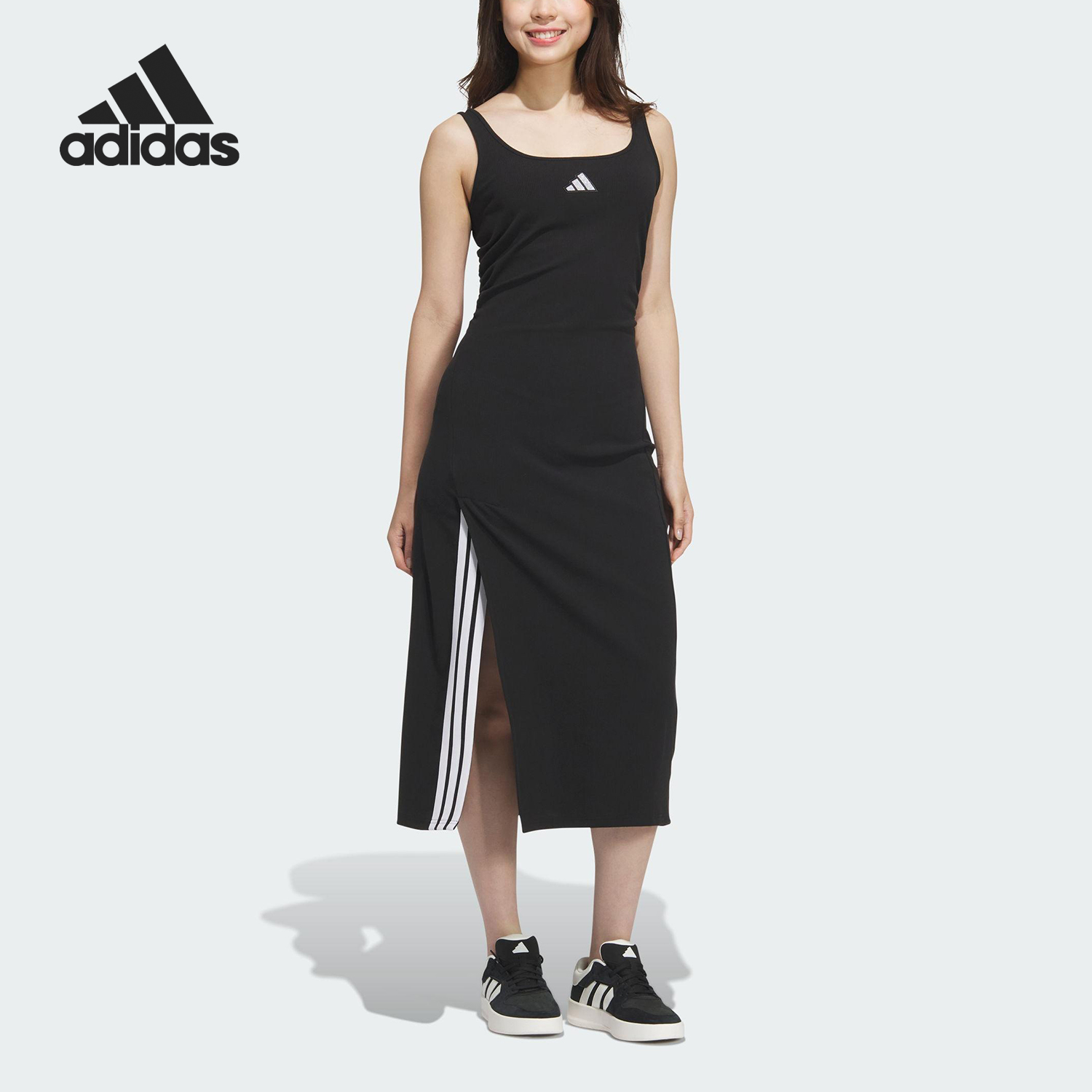 阿迪达斯女士长款开叉连衣裙