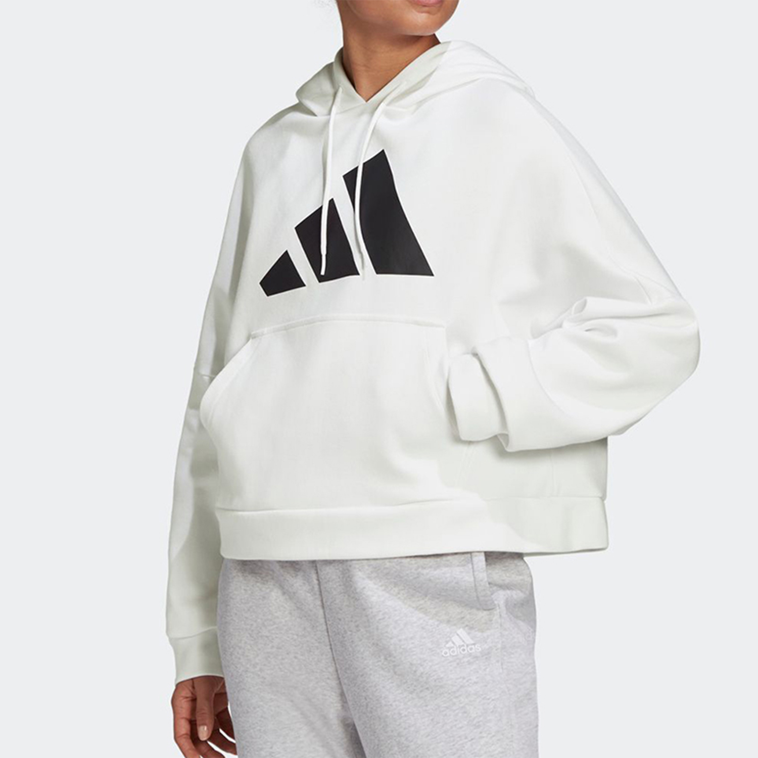 阿迪达斯女子运动正品套头衫卫衣