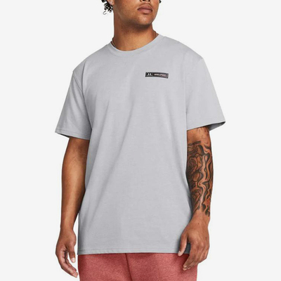 UA/安德玛正品新款男士圆领透气跑步健身训练运动短袖1382831-011