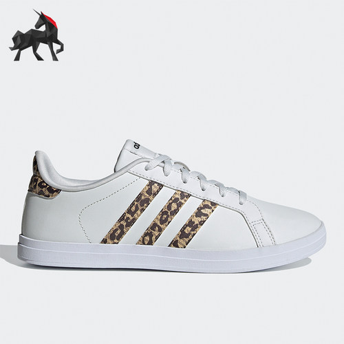 阿迪达斯女士轻便运动板鞋经典