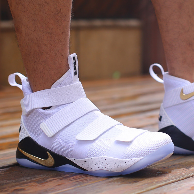 Nike/耐克正品LEBRON SOLDIER XI 詹姆斯战士11气垫篮球鞋897645