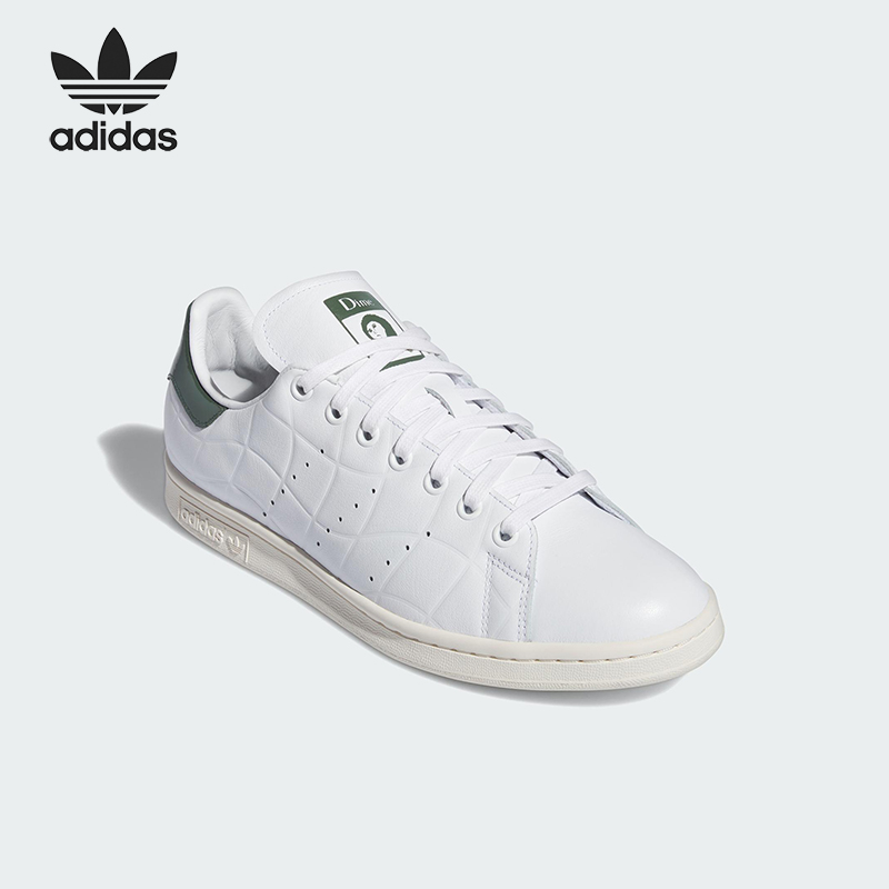 阿迪达斯女子板鞋IG2044