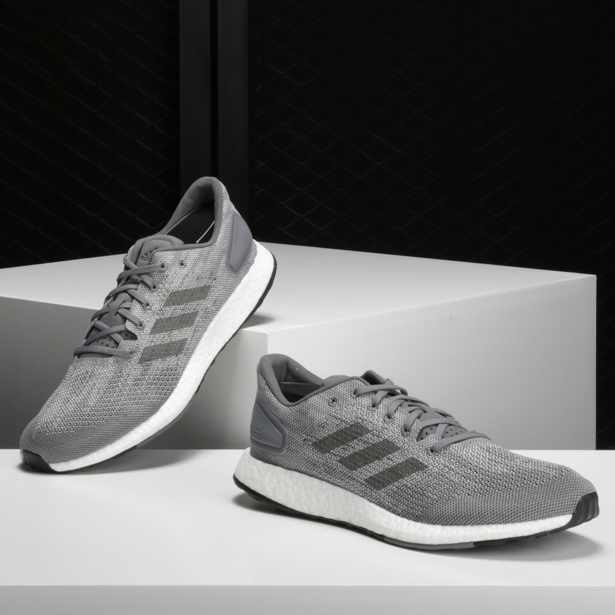 阿迪达斯BOOST男女跑步鞋