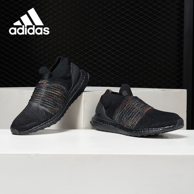 阿迪达斯男女运动跑步鞋