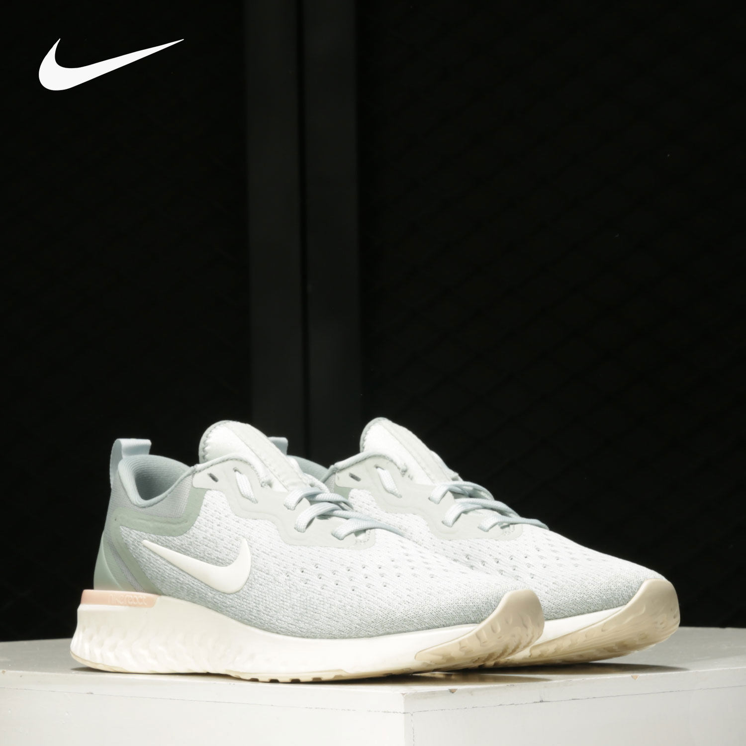 nike/耐克正品2019新款odyssey react 女子休闲运动跑步鞋ao9820