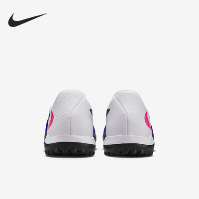 耐克男士低帮系带耐磨足球鞋