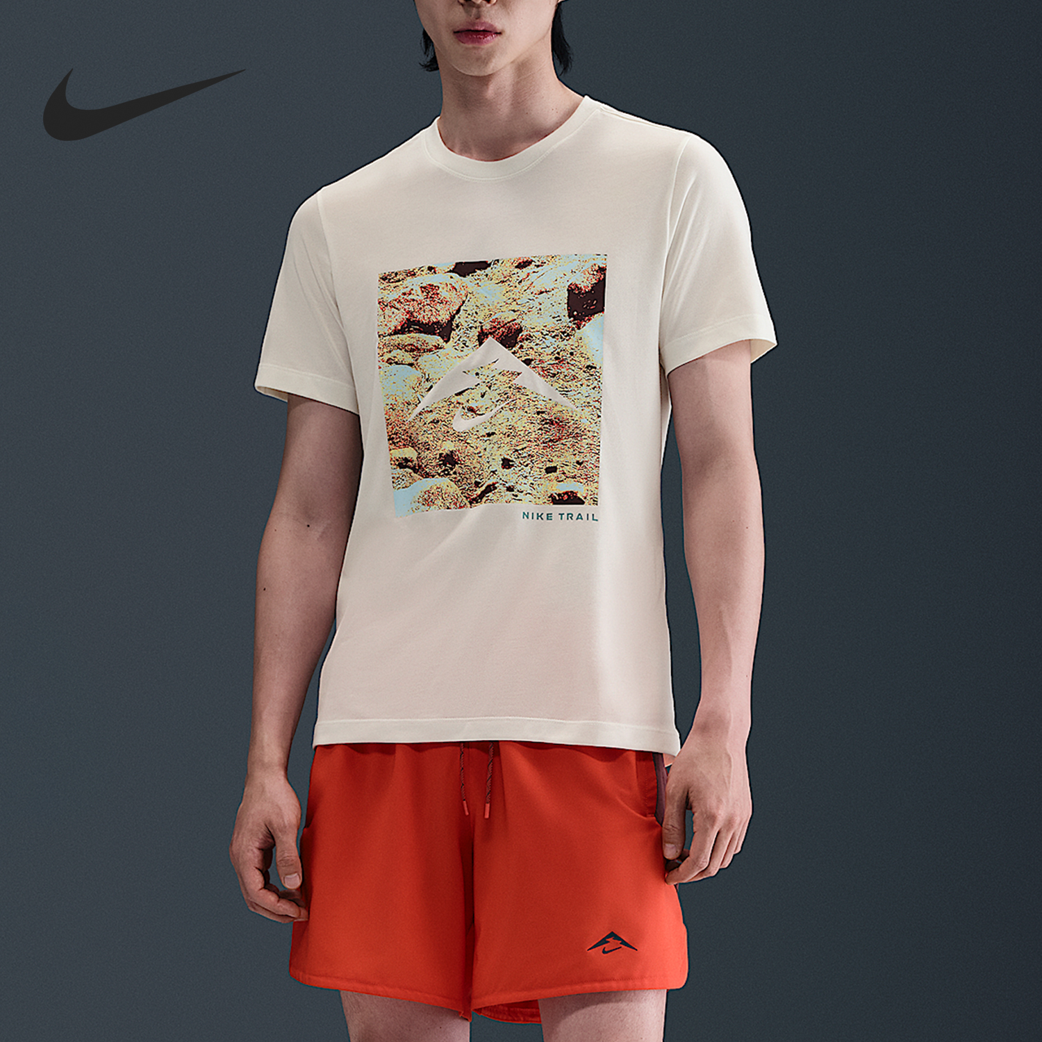 耐克男士印花图案透气休闲短袖