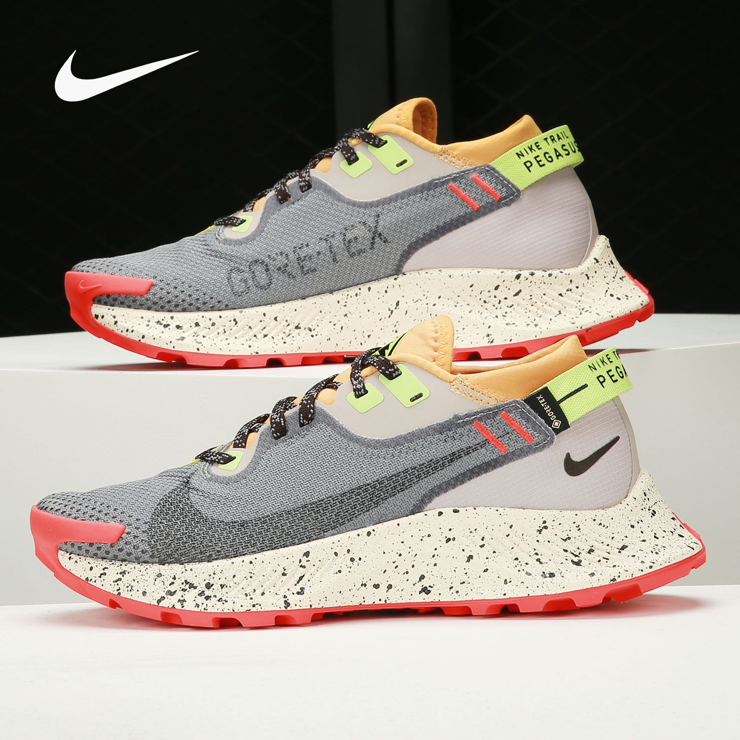 耐克男女舒适运动跑步鞋