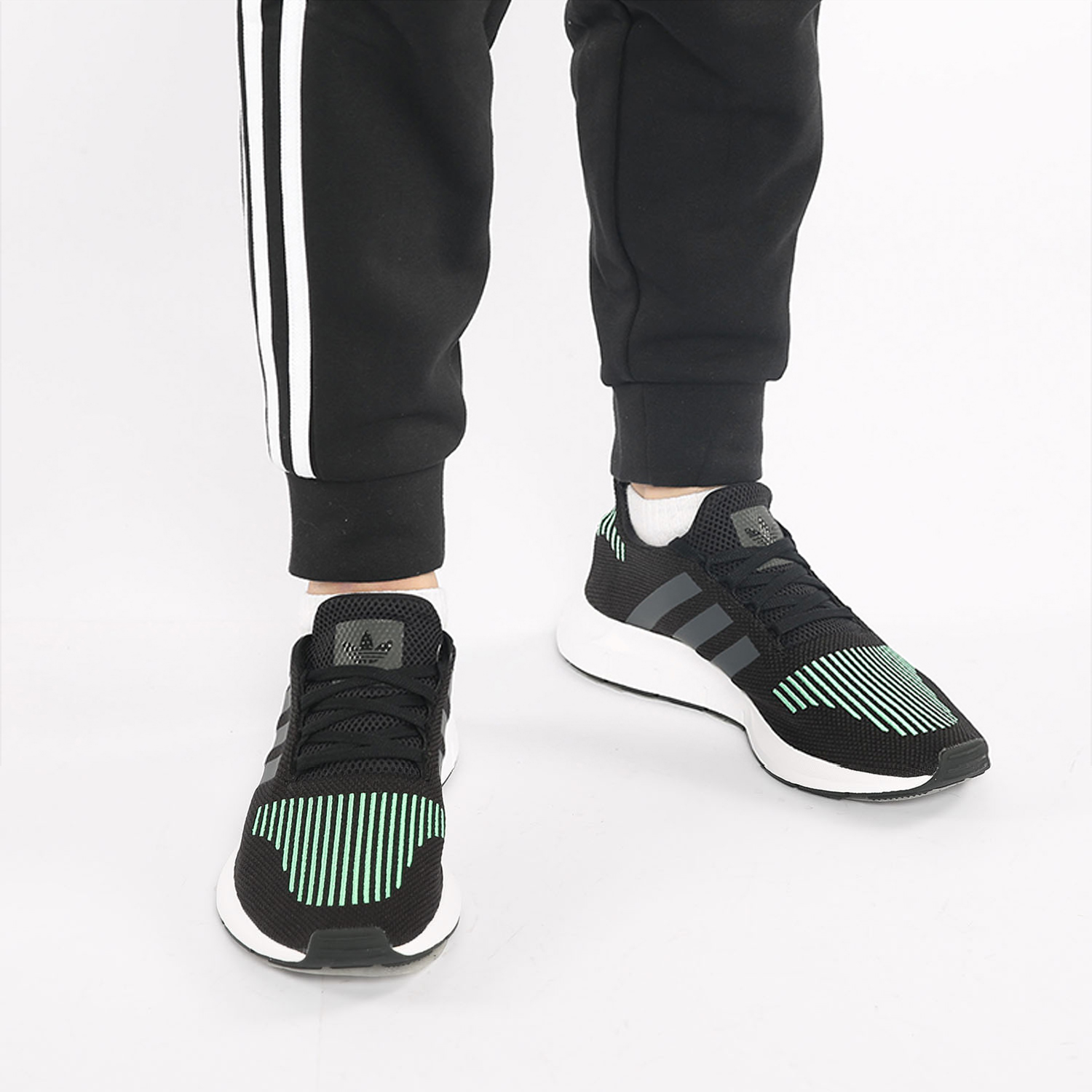 Adidas/阿迪达斯正品新款FOUNDATION系列低帮跑步鞋CG4110