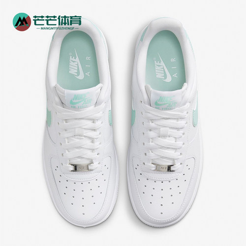 耐克女士耐磨低帮休闲运动板鞋