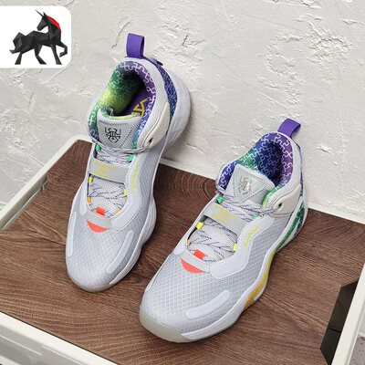 阿迪达斯米切尔3代男子篮球鞋