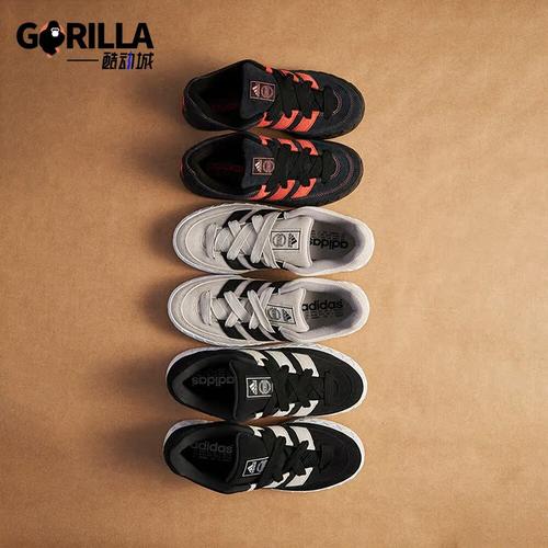 阿迪达斯正品男女运动板鞋