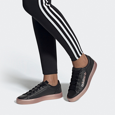 三叶草女子经典运动鞋Adidas正品