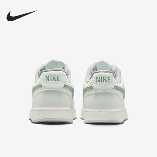 耐克女士透气耐磨休闲运动鞋