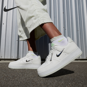 Nike/耐克官方正品当季新款女士经典耐磨休闲运动板鞋FN8540-100