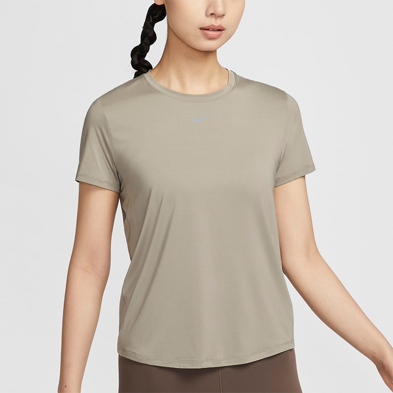 耐克女士经典透气运动短袖T恤