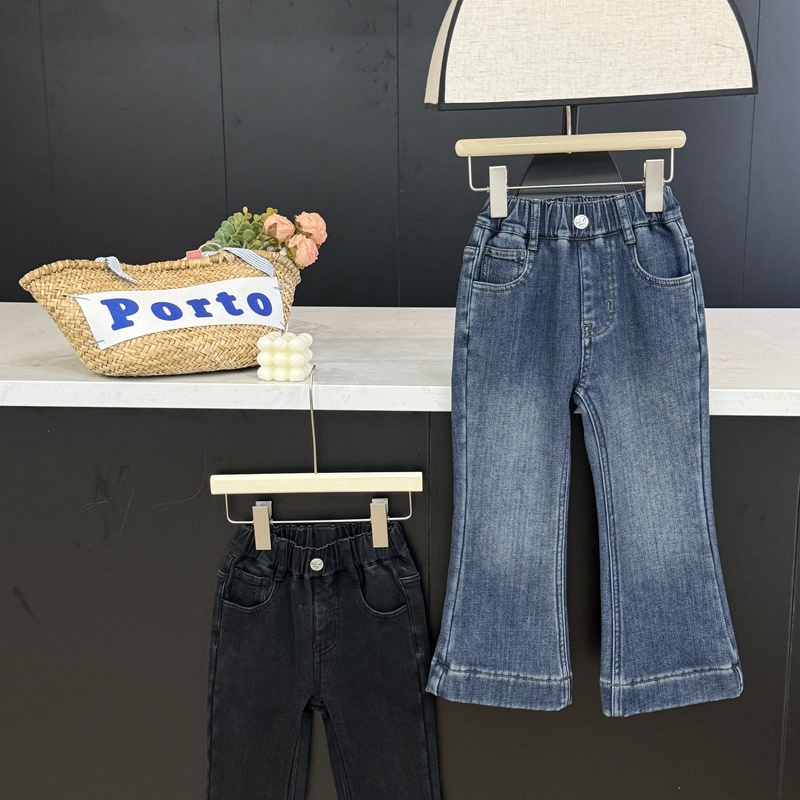 leomama女童裤子秋冬款儿童牛仔裤加绒2025新款中大童休闲喇叭裤