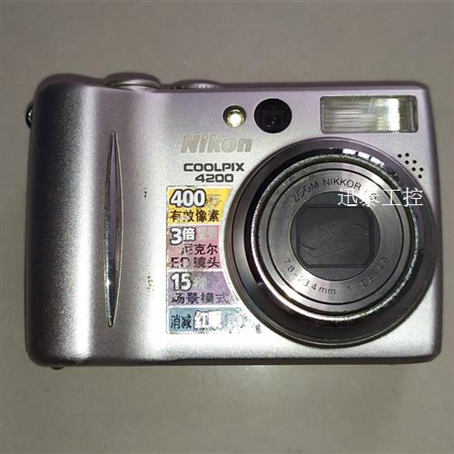 NIKON COOLPIX 4200,单机无配件。功能正常,