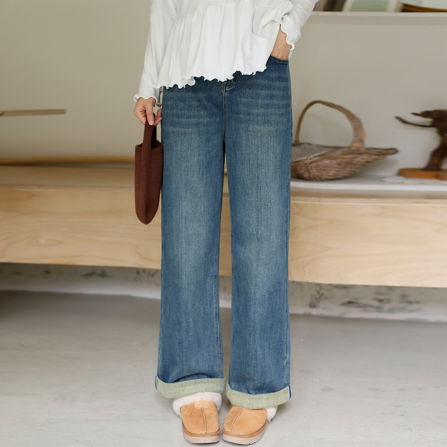 DM100大码百分百女装微胖mm冬季蓝色宽松显瘦阔腿直筒翻边牛仔裤