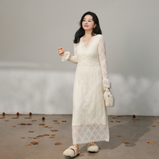 气质优雅V领磨毛蕾丝收腰连衣裙 微胖mm冬季 DM100大码 百分百女装