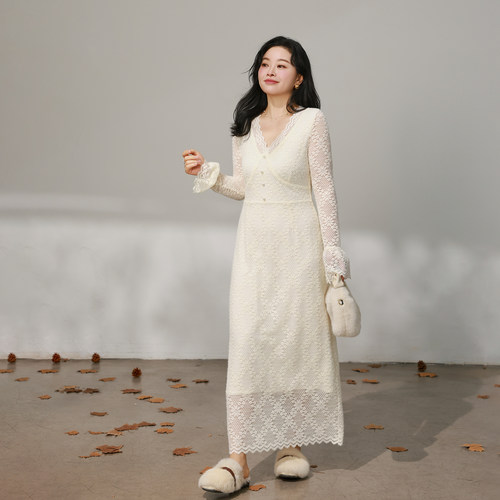 DM100大码百分百女装微胖mm冬季气质优雅V领磨毛蕾丝收腰连衣裙