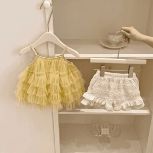 女童夏季甜美风套装宝宝海边度假蛋糕纱吊带上衣荷叶边短裤两件套