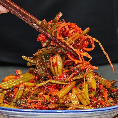 瓶装云南保山家乡爆炸腌菜750克酸辣下饭新腌制酸嫩脆爽口青菜杆