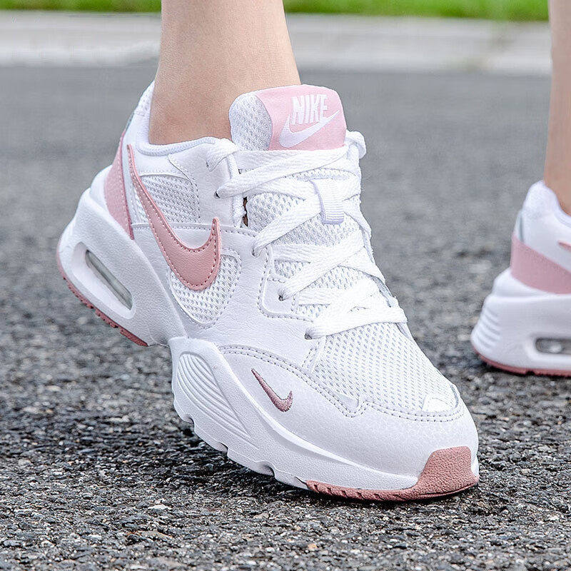 Nike女款AIRMAX气垫减震