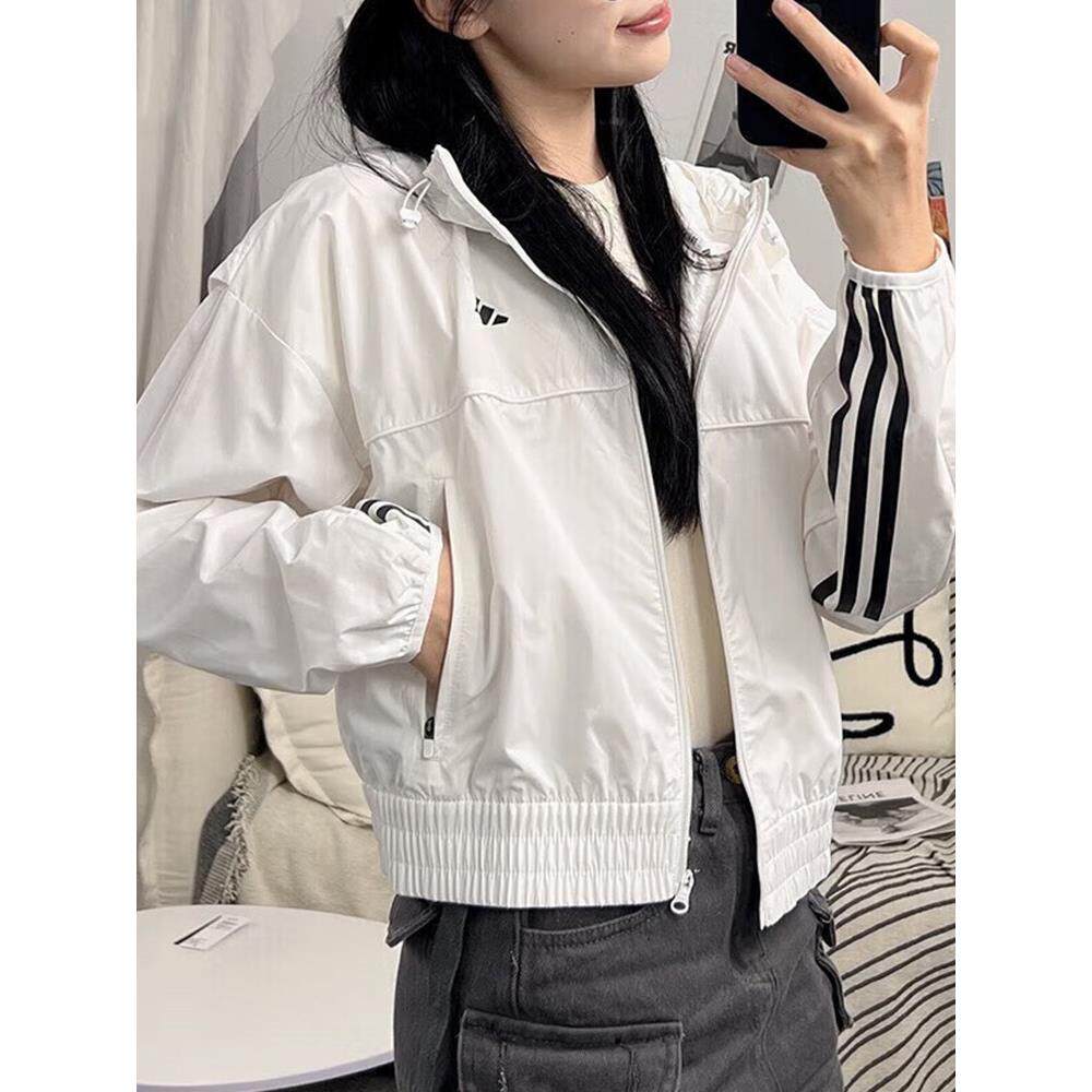 阿迪达斯棒球服女外套春新款防风衣运动服连帽短款跑步夹克H10180