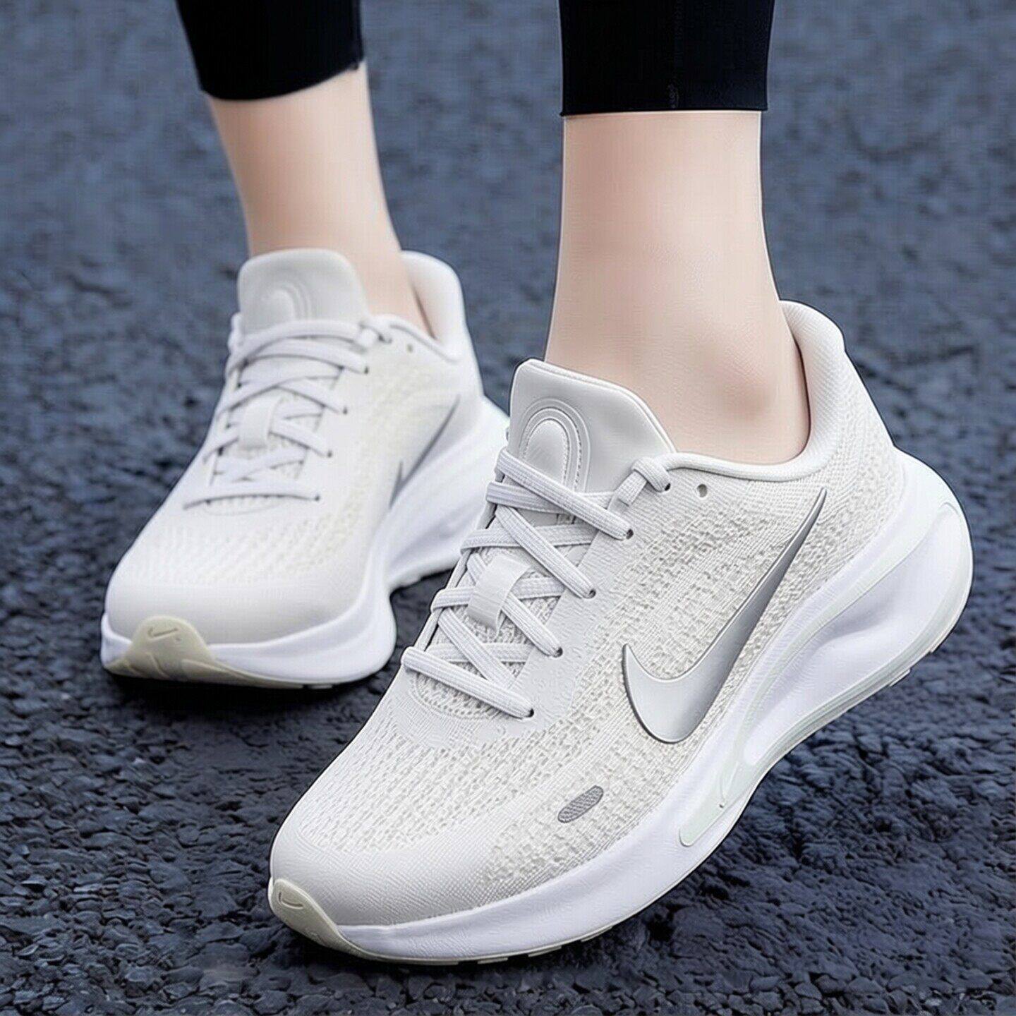 Nike耐克鞋子夏季新款跑