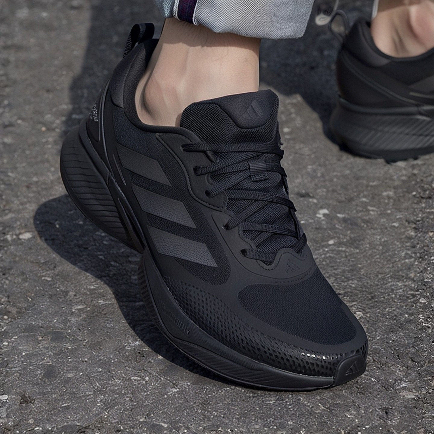 Adidas男女鞋春季新款透
