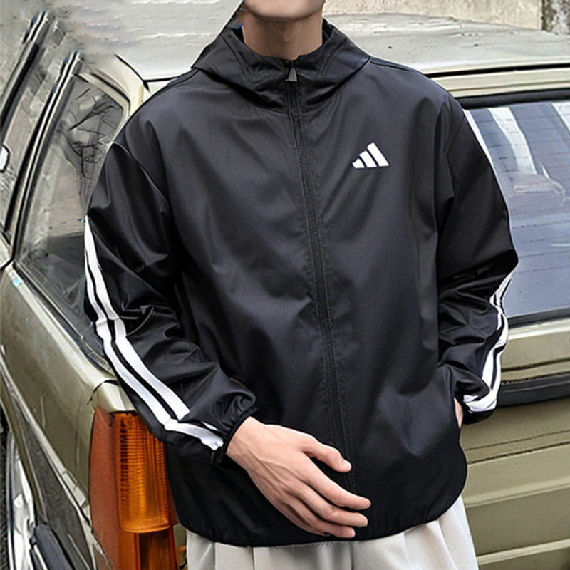 阿迪达斯运动风衣男春季防风连帽运动服宽松跑步训练服开衫外套