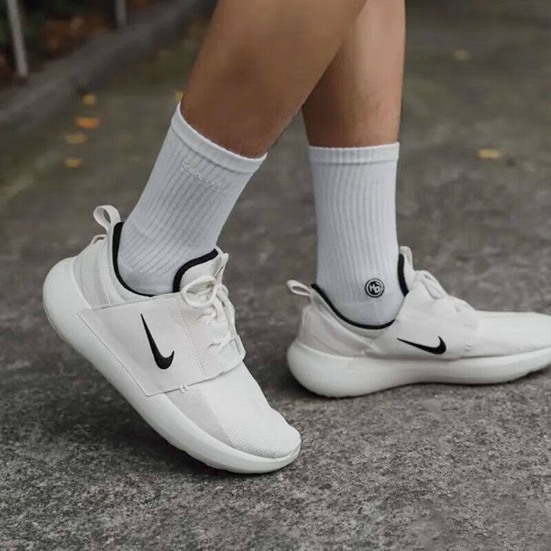 NIKE耐克男鞋春季新款跑步鞋休闲鞋运动鞋透气慢跑鞋健身训练鞋