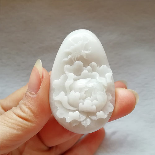 收藏南阳玉独山玉挂件蝴蝶吊坠白玉独玉牡丹花玉佩蝶恋花玉坠直播