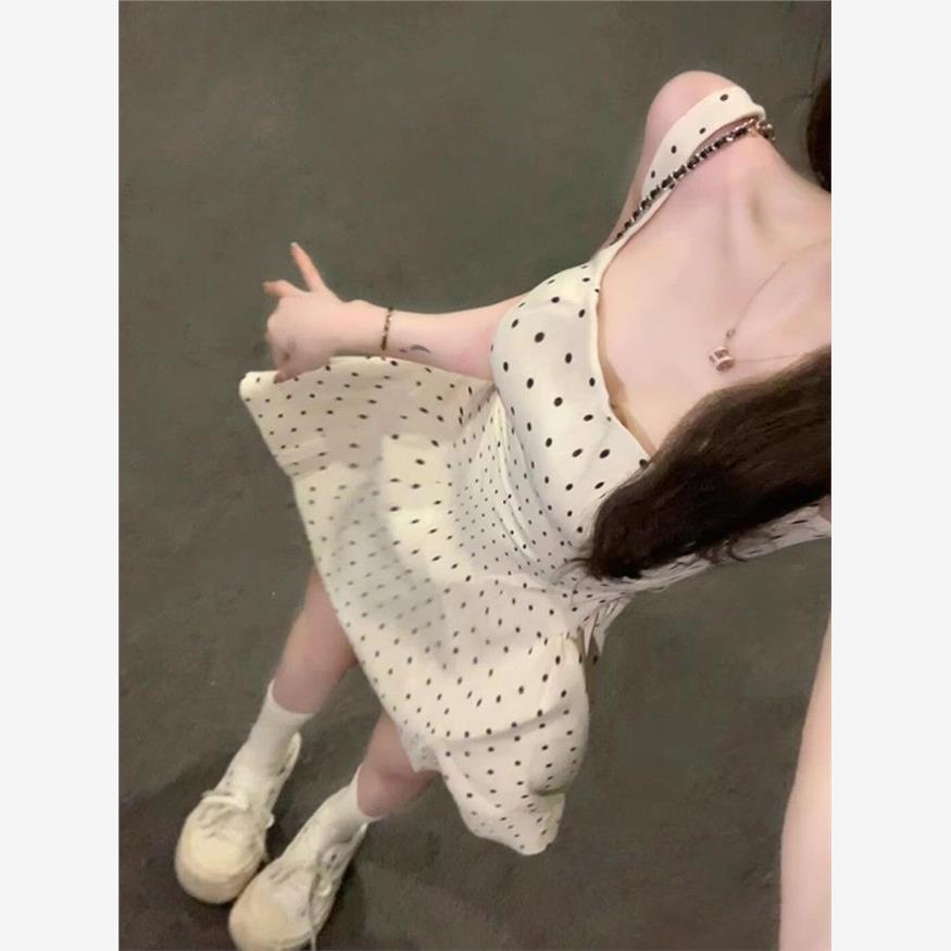 法式杏色波点吊带连衣裙
