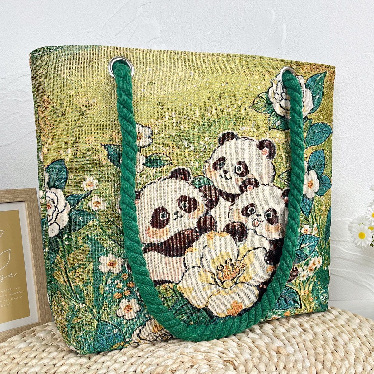 可爱熊猫刺绣帆布托特包