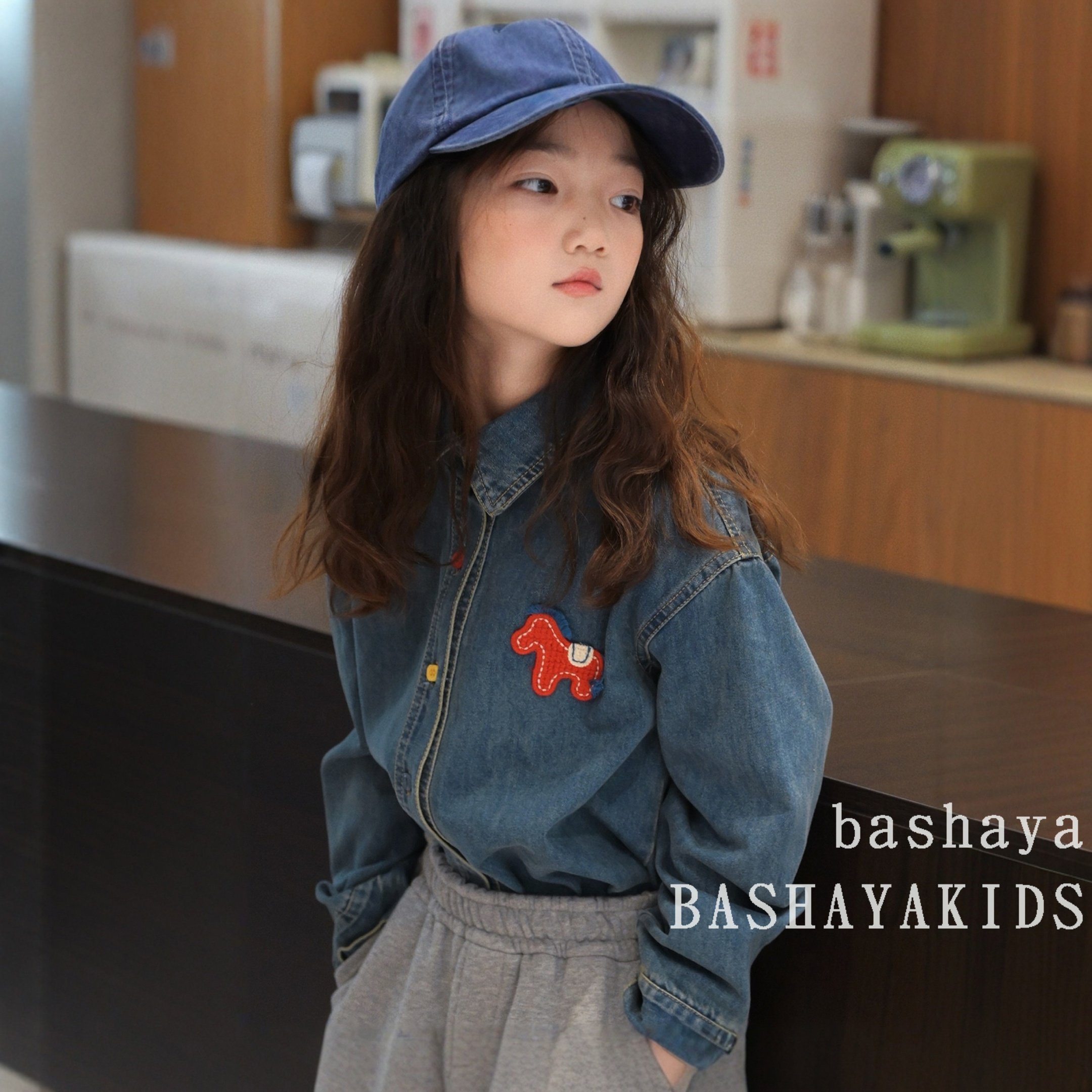 牛仔风女童长袖衬衫翻领卡通刺绣叠穿水洗衬衣外套女大童洋气衣服