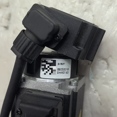 议价S17Bit编码器，外圆尺寸35mm，内径直6mm直孔。成色